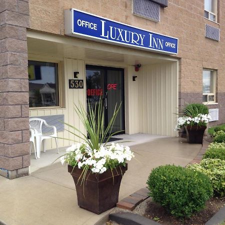 Luxury Inn Collingwood Bagian luar foto