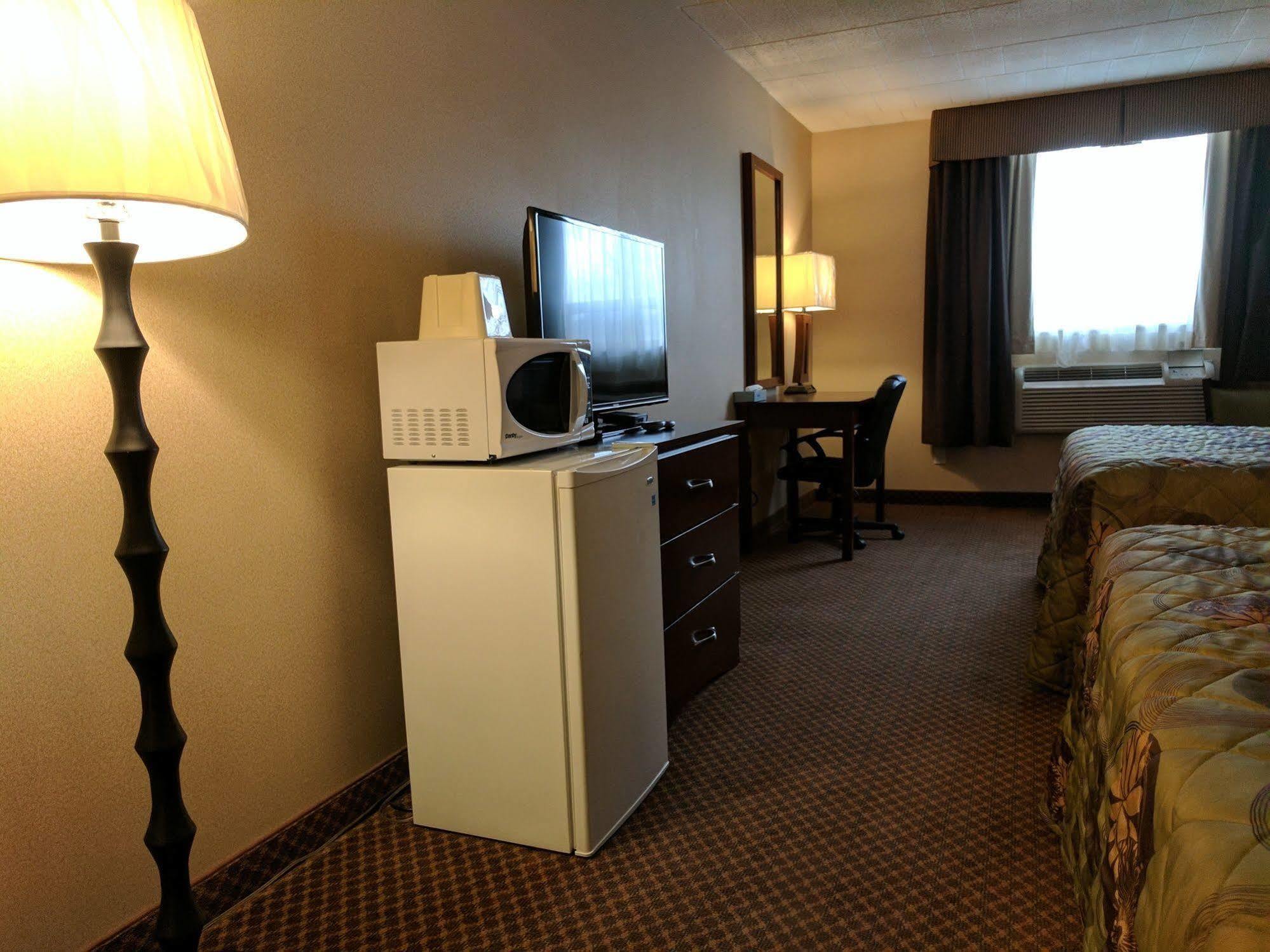 Luxury Inn Collingwood Bagian luar foto