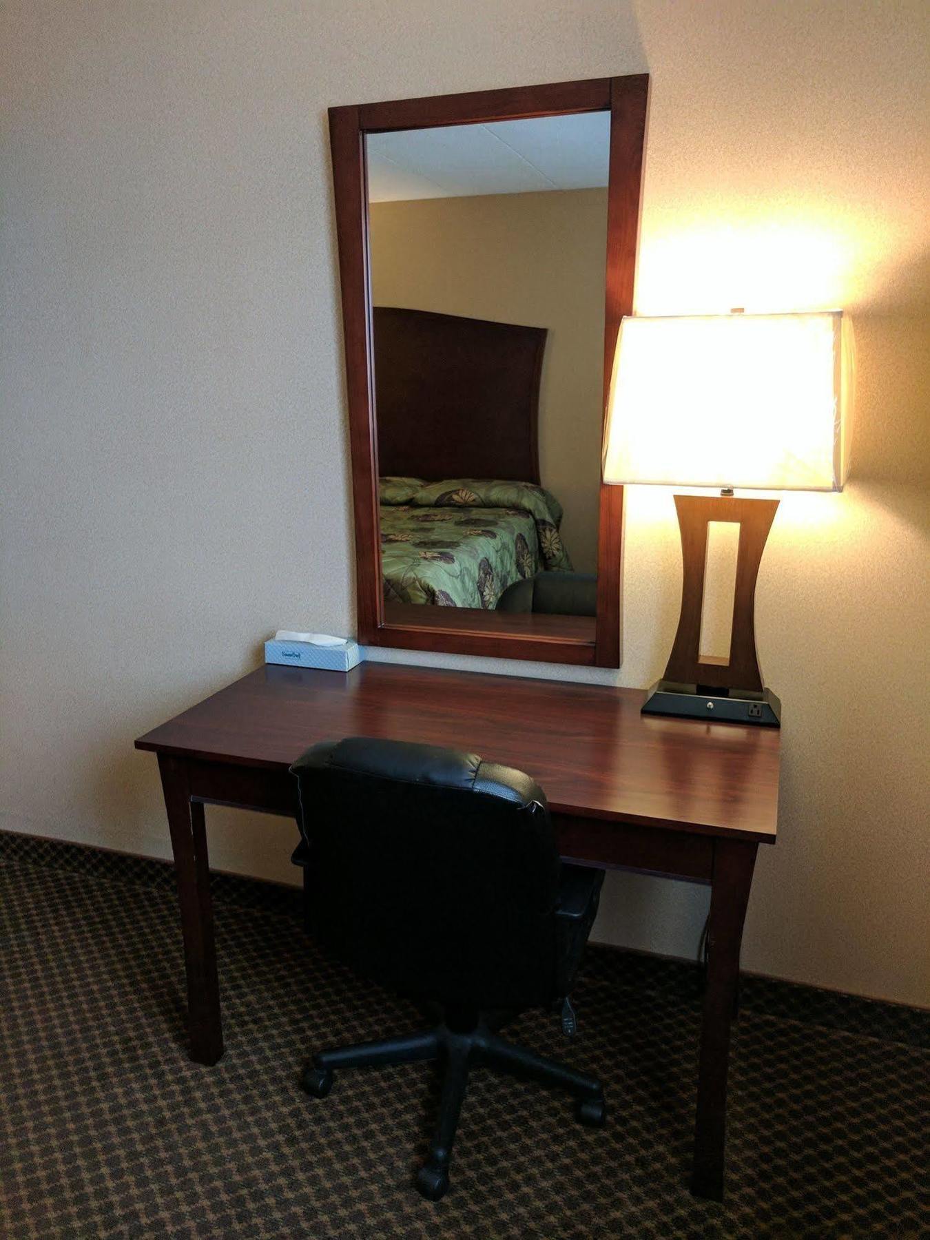 Luxury Inn Collingwood Bagian luar foto