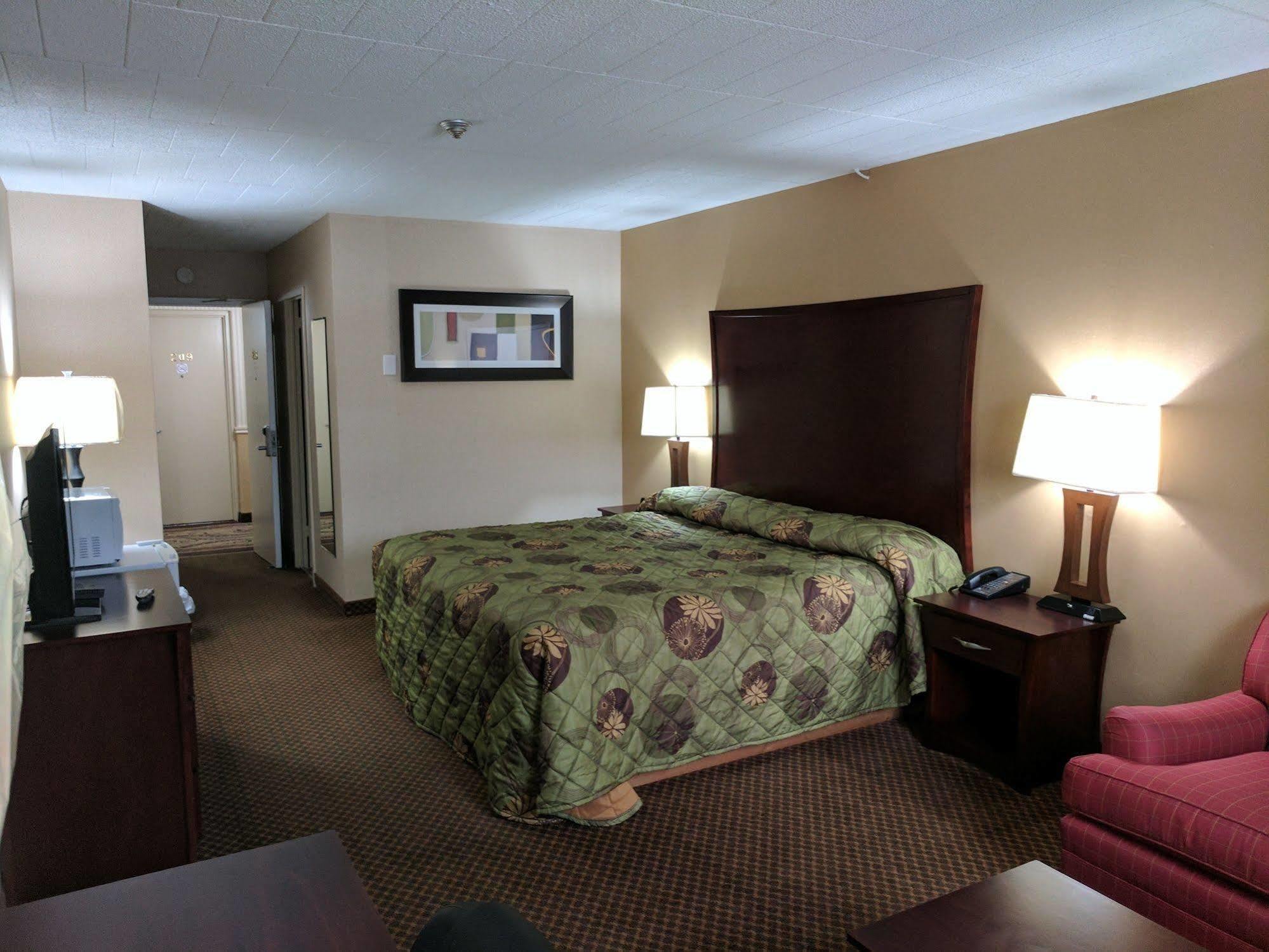 Luxury Inn Collingwood Bagian luar foto