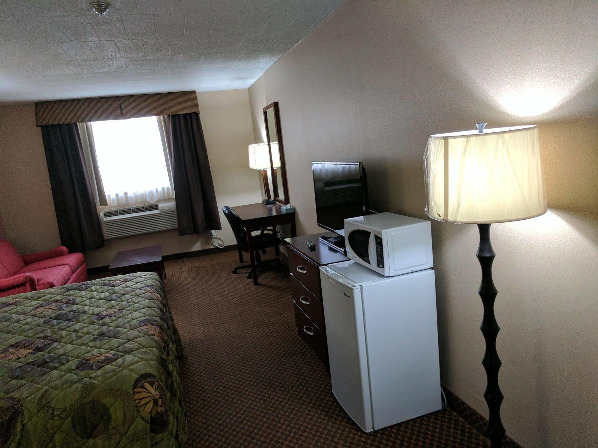 Luxury Inn Collingwood Bagian luar foto